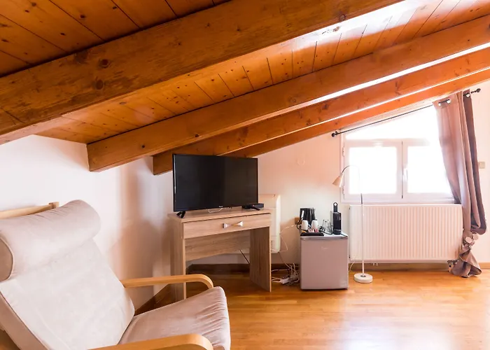 Moraitis Apartment *